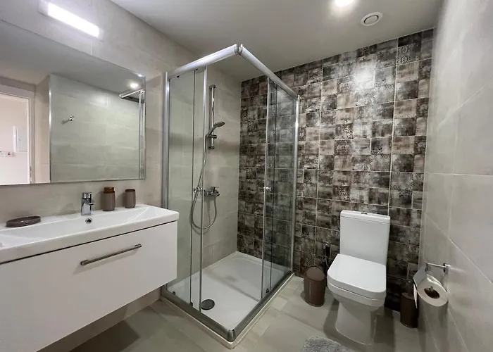 Sea View Apartment *